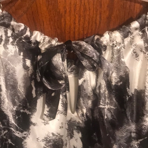 Top - Picture 3 of 5